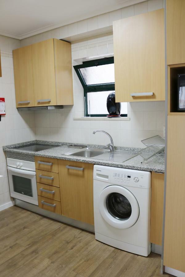 Canal Apartment Авейру Экстерьер фото